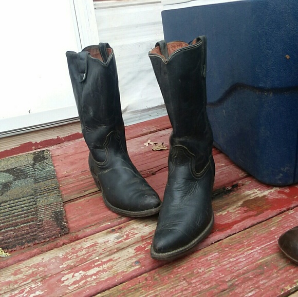 Boots - Picture 6 of 7